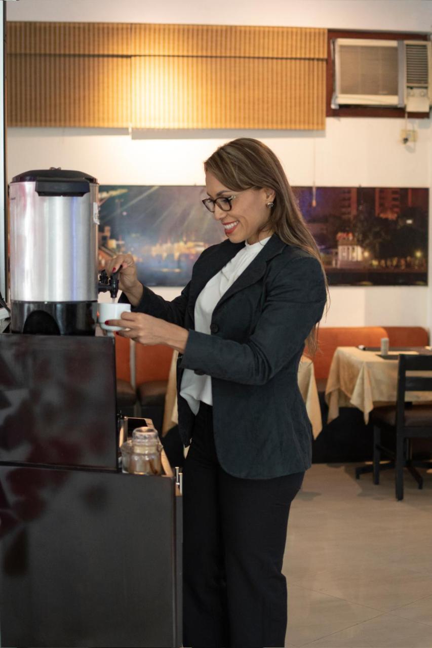 Hotel Castell - Cerca Del Aeropuerto Γκουαγιακίλ Εξωτερικό φωτογραφία